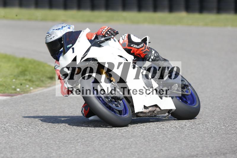 /45 10.08.2025 Plüss Moto Sport ADR/Freies Fahren/1